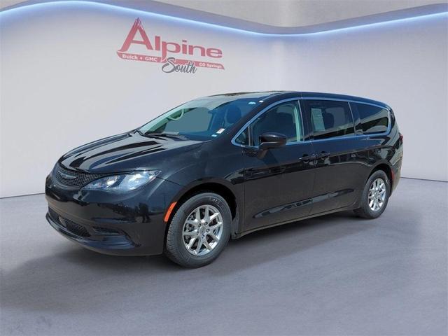 2022 Chrysler Voyager