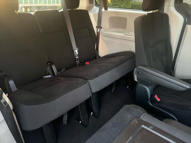 Photo of 2018 Black Dodge Grand Caravan