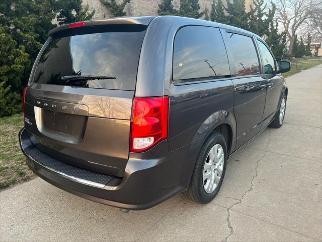 Photo of 2018 Black Dodge Grand Caravan