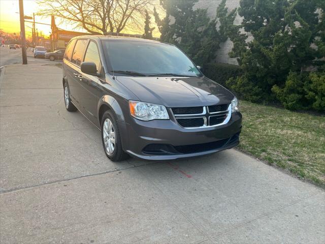 Photo of 2018 Black Dodge Grand Caravan