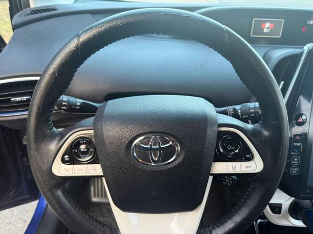Photo of 2018 Blue Toyota Prius