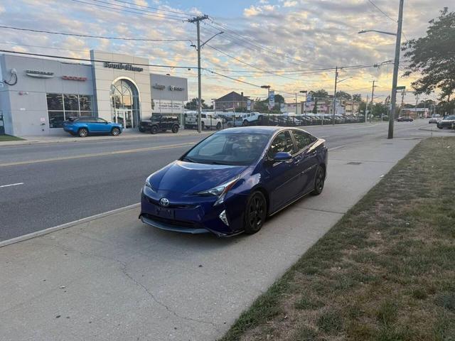 Photo of 2018 Blue Toyota Prius