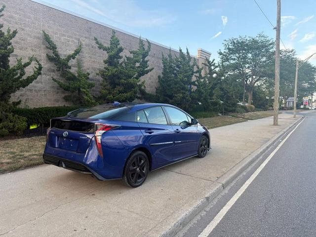 Photo of 2018 Blue Toyota Prius