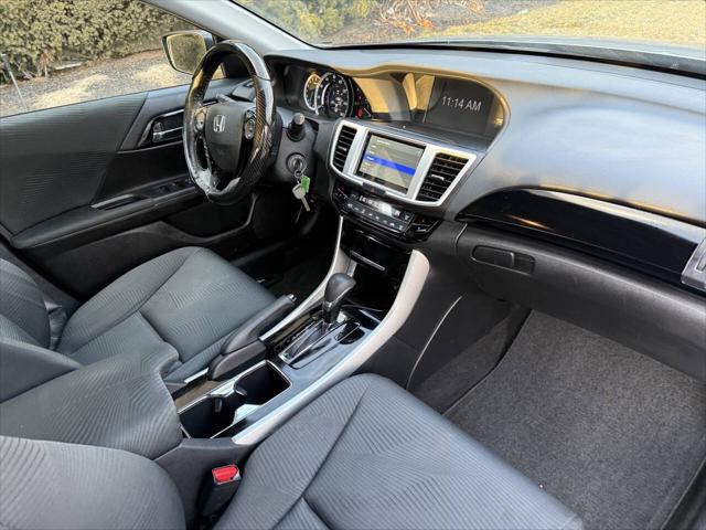 Photo of 2017 Silver Honda Accord