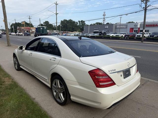 Photo of 2013 White Mercedes-Benz S-Class