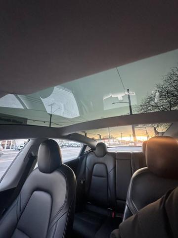 Photo of 2020 White Tesla Model 3
