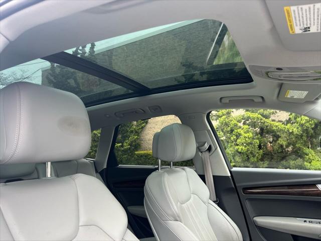Photo of 2018 Blue Audi Q5
