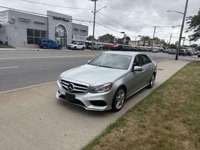 Photo of 2014 Silver Mercedes-Benz E-Class