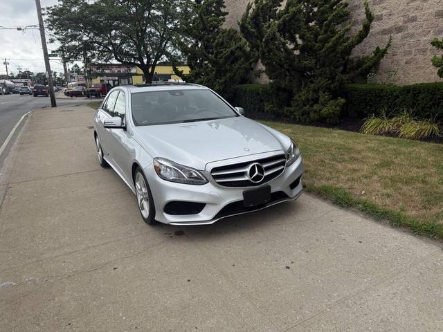 Photo of 2014 Silver Mercedes-Benz E-Class