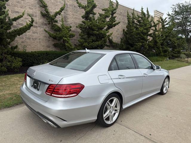 Photo of 2014 Silver Mercedes-Benz E-Class