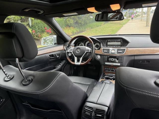 Photo of 2014 Silver Mercedes-Benz E-Class