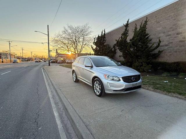 Photo of 2016 Gray Volvo XC60