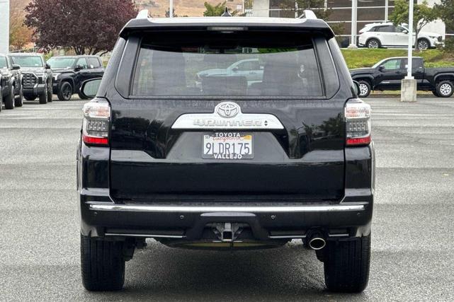 Photo of 2014 Attitude Black Toyota 4Runner