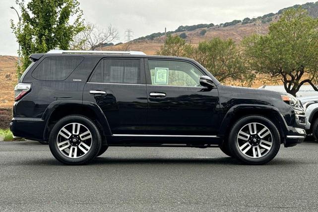 Photo of 2014 Attitude Black Toyota 4Runner