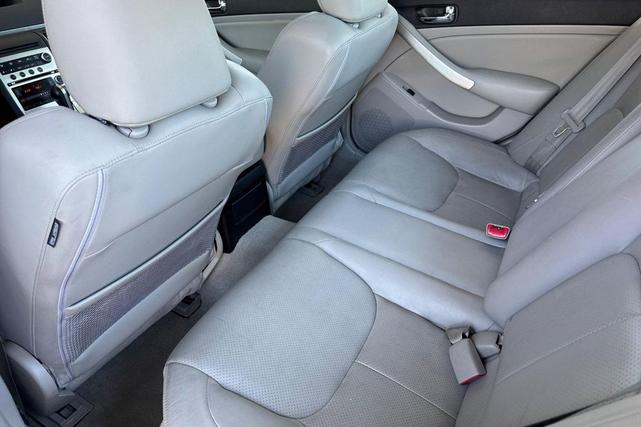 Photo of 2005 Lakeshore Slate Metallic INFINITI G35