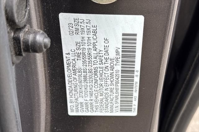 Photo of 2023 Sonic Gray Pearl Honda Odyssey