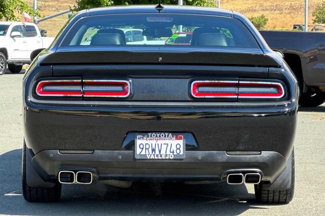 Photo of 2015 Pitch Black Clearcoat Dodge Challenger