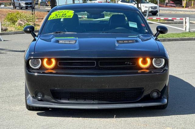 Photo of 2015 Pitch Black Clearcoat Dodge Challenger
