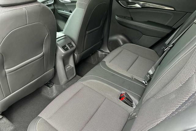 Photo of 2022 Sapphire Metallic Buick Envision