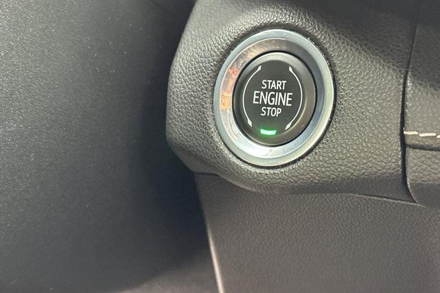 Photo of 2022 Sapphire Metallic Buick Envision