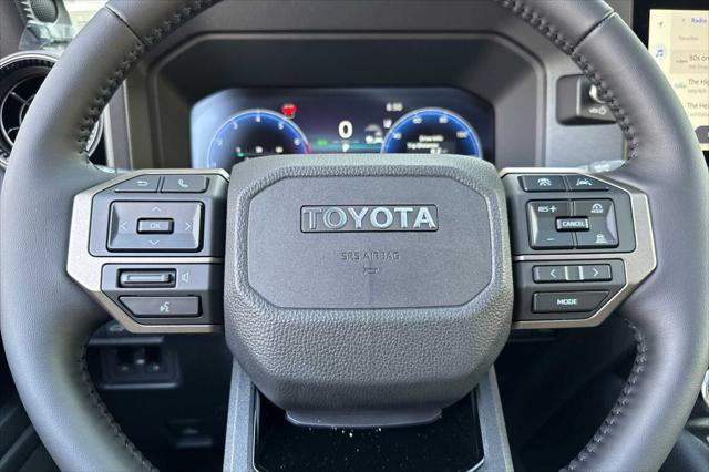 Photo of 2025 Heritage Blue / Grayscape [Extra_Cost_Color] Toyota Land Cruiser