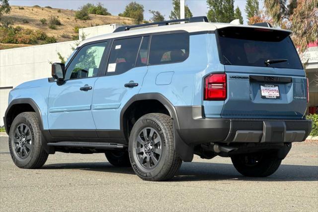 Photo of 2025 Heritage Blue / Grayscape [Extra_Cost_Color] Toyota Land Cruiser