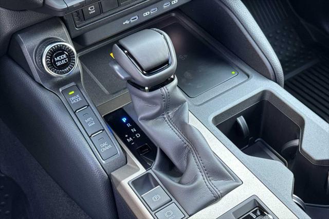 Photo of 2025 Heritage Blue / Grayscape [Extra_Cost_Color] Toyota Land Cruiser