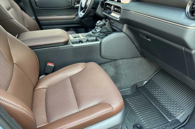 Photo of 2025 Heritage Blue / Grayscape [Extra_Cost_Color] Toyota Land Cruiser