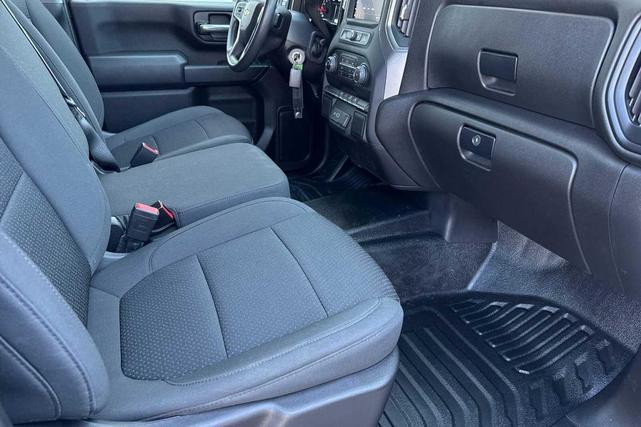 Photo of 2023 Summit White Chevrolet Silverado 2500