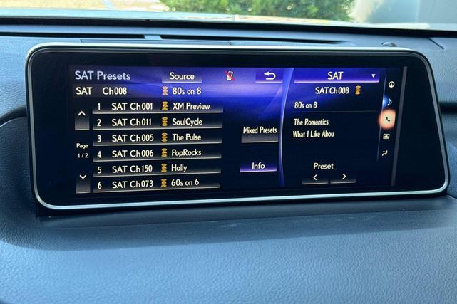 Photo of 2019 Atomic Silver Lexus RX 450h