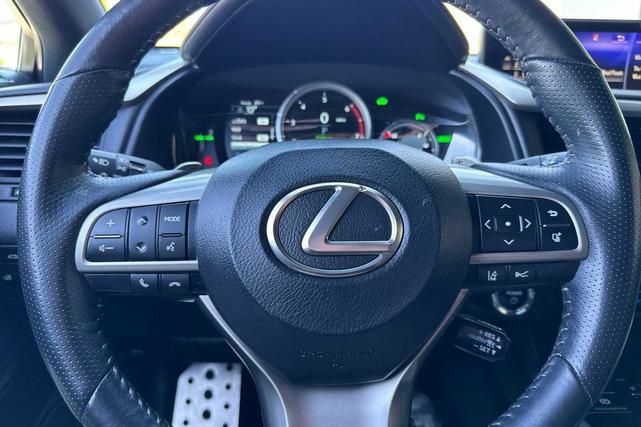 Photo of 2019 Atomic Silver Lexus RX 450h