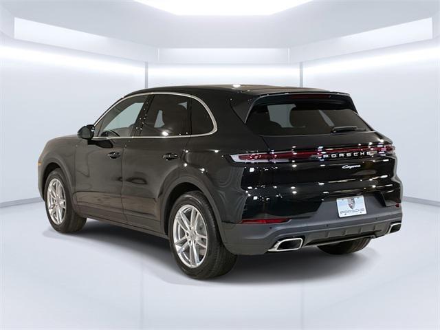 Photo of 2025 Black Metallic Porsche Cayenne