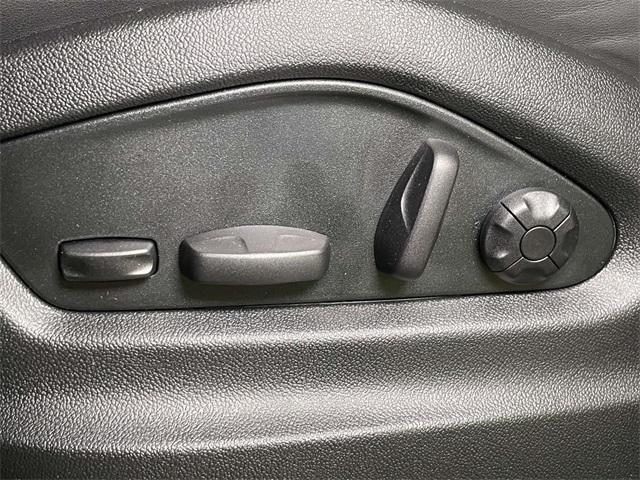 Photo of 2025 Black Metallic Porsche Cayenne