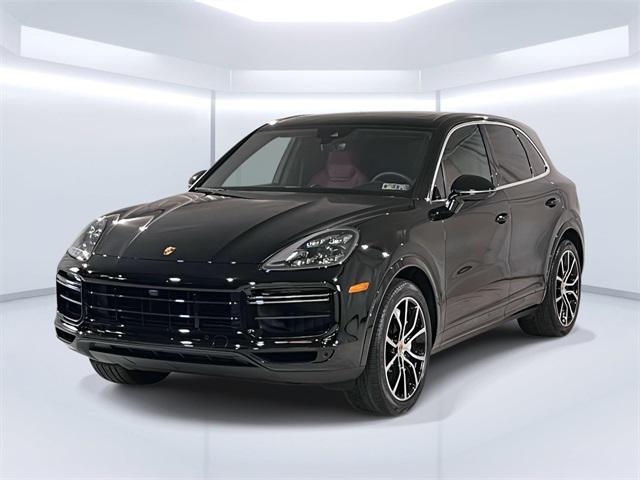 Photo of 2023 Black Porsche Cayenne