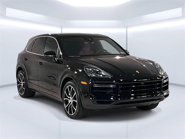 Photo of 2023 Black Porsche Cayenne