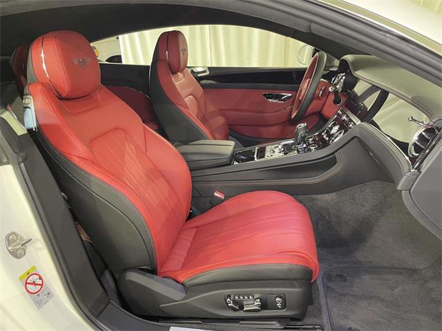 Photo of 2023 Glacier White Bentley Continental GT