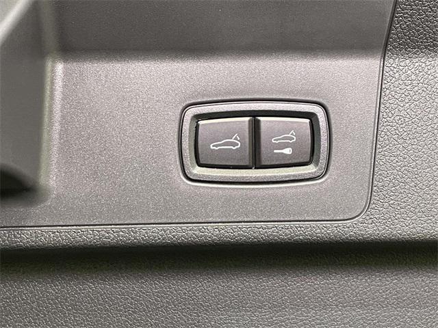 Photo of 2026 Silver Metallic Porsche Panamera