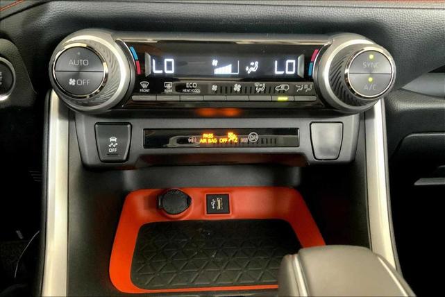 Photo of 2024 Ice Toyota RAV4