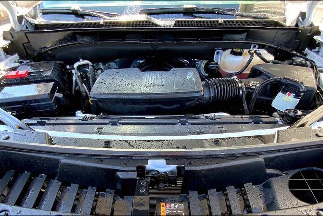 Photo of 2024 Summit White GMC Yukon