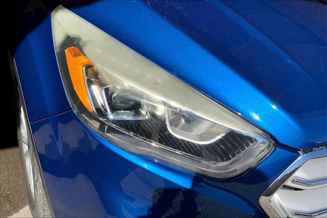 Photo of 2018 Lightning Blue Metallic Ford Escape