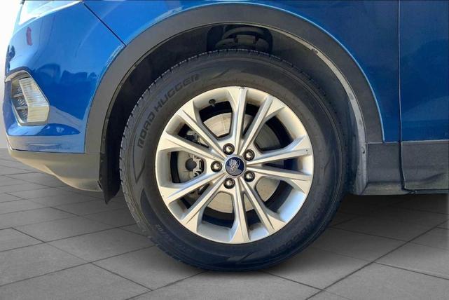 Photo of 2018 Lightning Blue Metallic Ford Escape