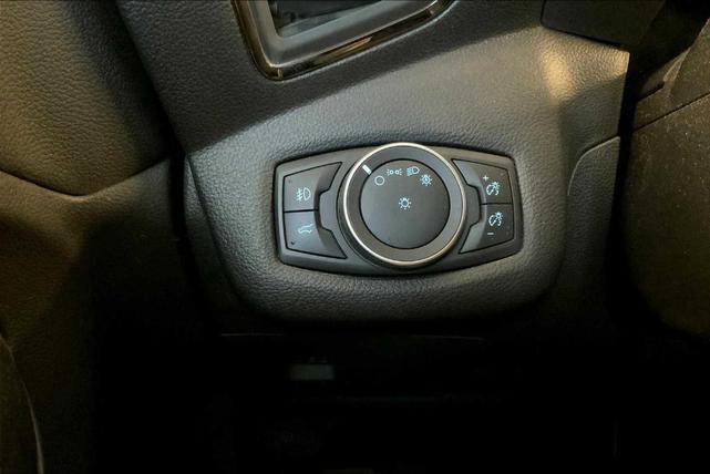 Photo of 2018 Lightning Blue Metallic Ford Escape