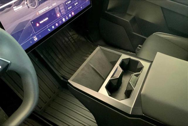 Photo of 2024 Stainless Steel Tesla Cybertruck