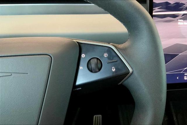 Photo of 2024 Stainless Steel Tesla Cybertruck