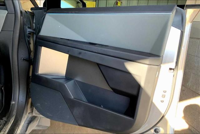 Photo of 2024 Stainless Steel Tesla Cybertruck
