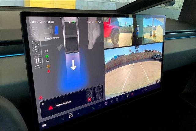 Photo of 2024 Stainless Steel Tesla Cybertruck
