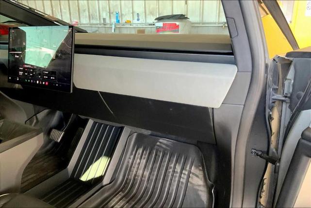 Photo of 2024 Stainless Steel Tesla Cybertruck