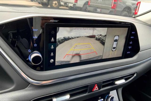 Photo of 2022 Phantom Black Hyundai SONATA