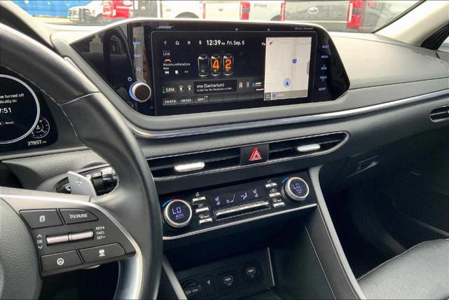 Photo of 2022 Phantom Black Hyundai SONATA