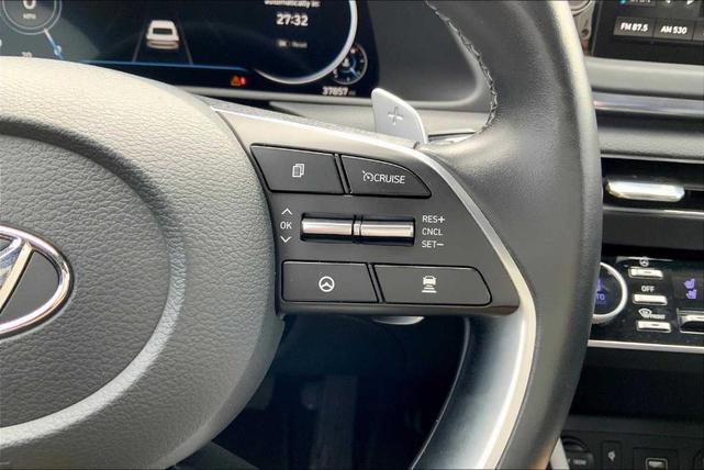 Photo of 2022 Phantom Black Hyundai SONATA